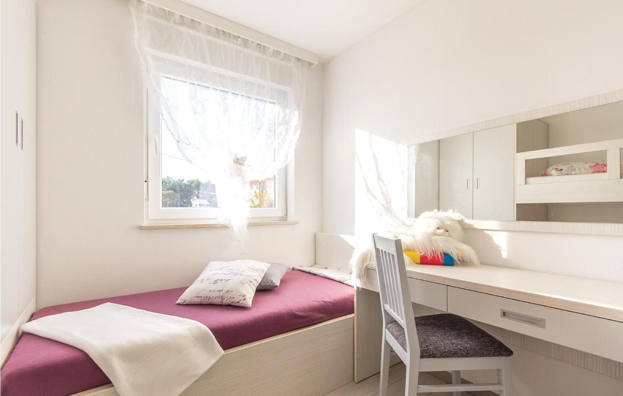 Lovely Apartment In Medulin With Kitchen Exterior photo