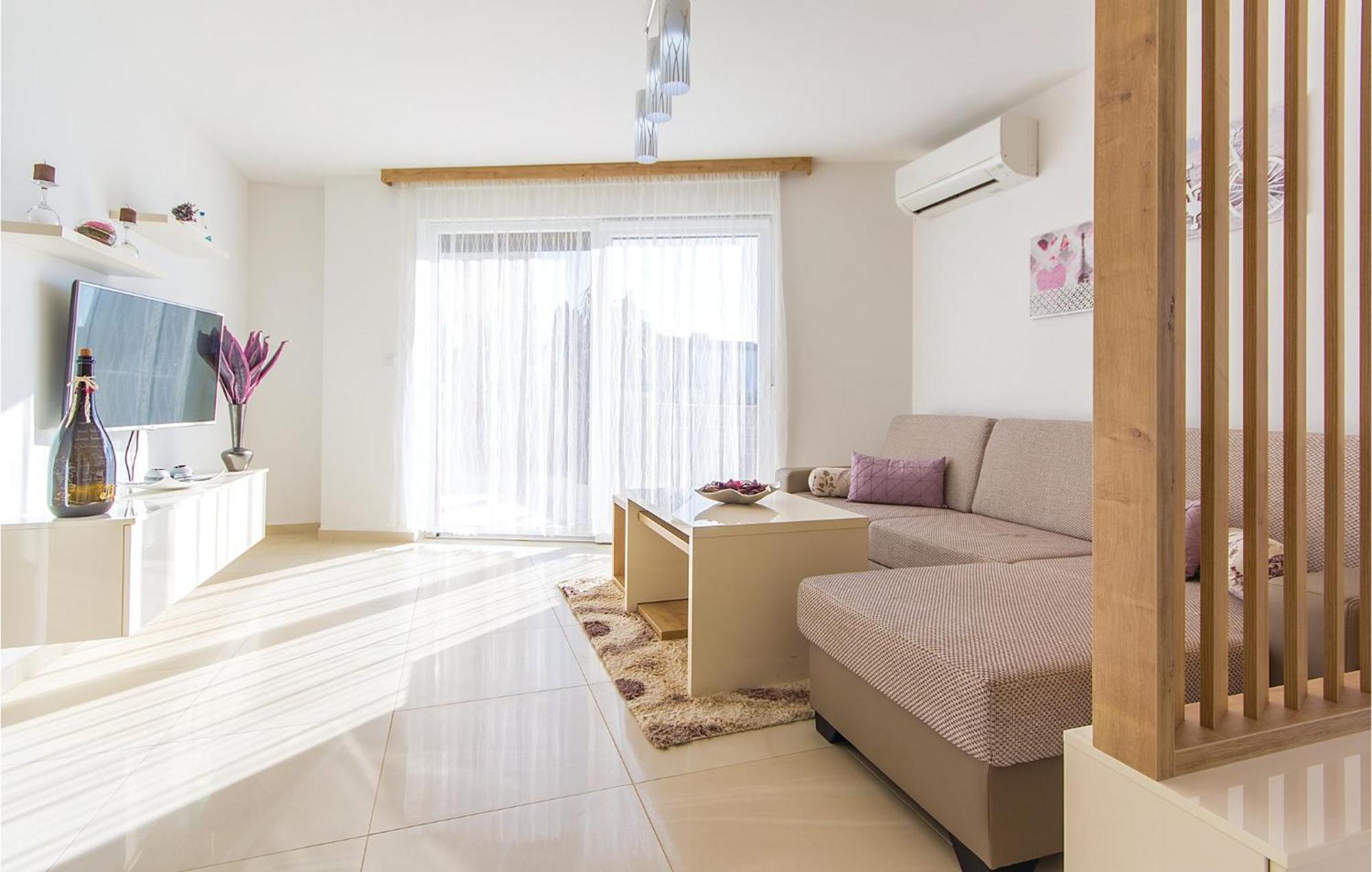 Lovely Apartment In Medulin With Kitchen Exterior photo