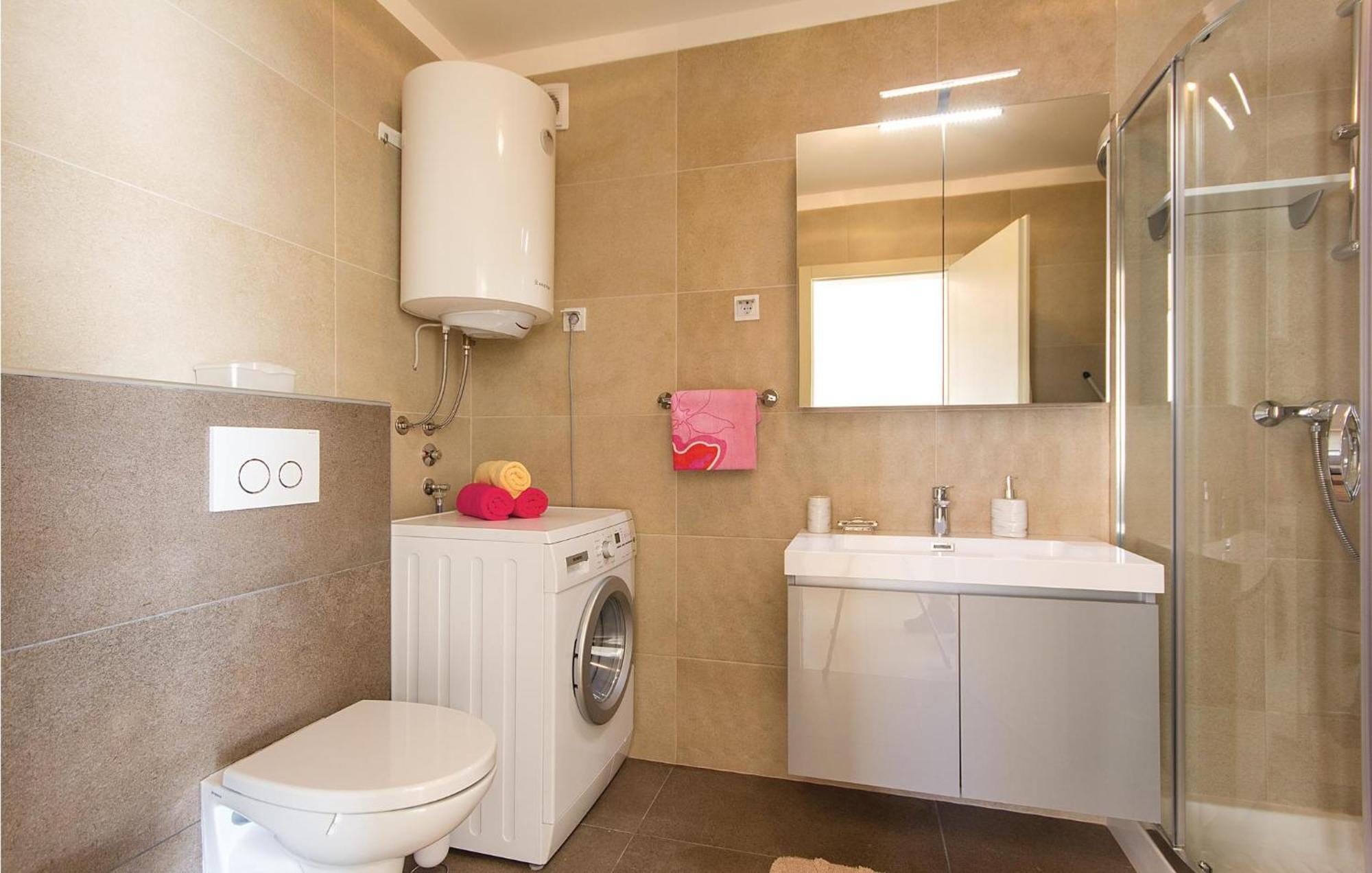 Lovely Apartment In Medulin With Kitchen Exterior photo